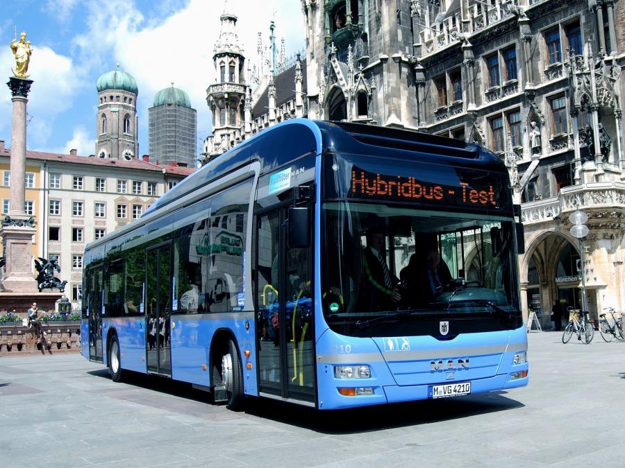  MAN &rsquo;City Hybrid 2010 года  (фото 9 из 11)
